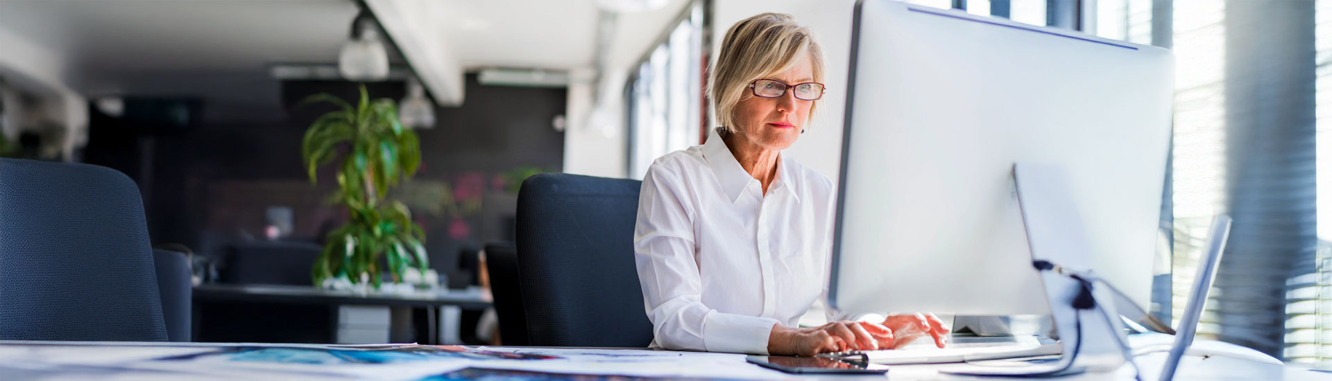 Lady on computer