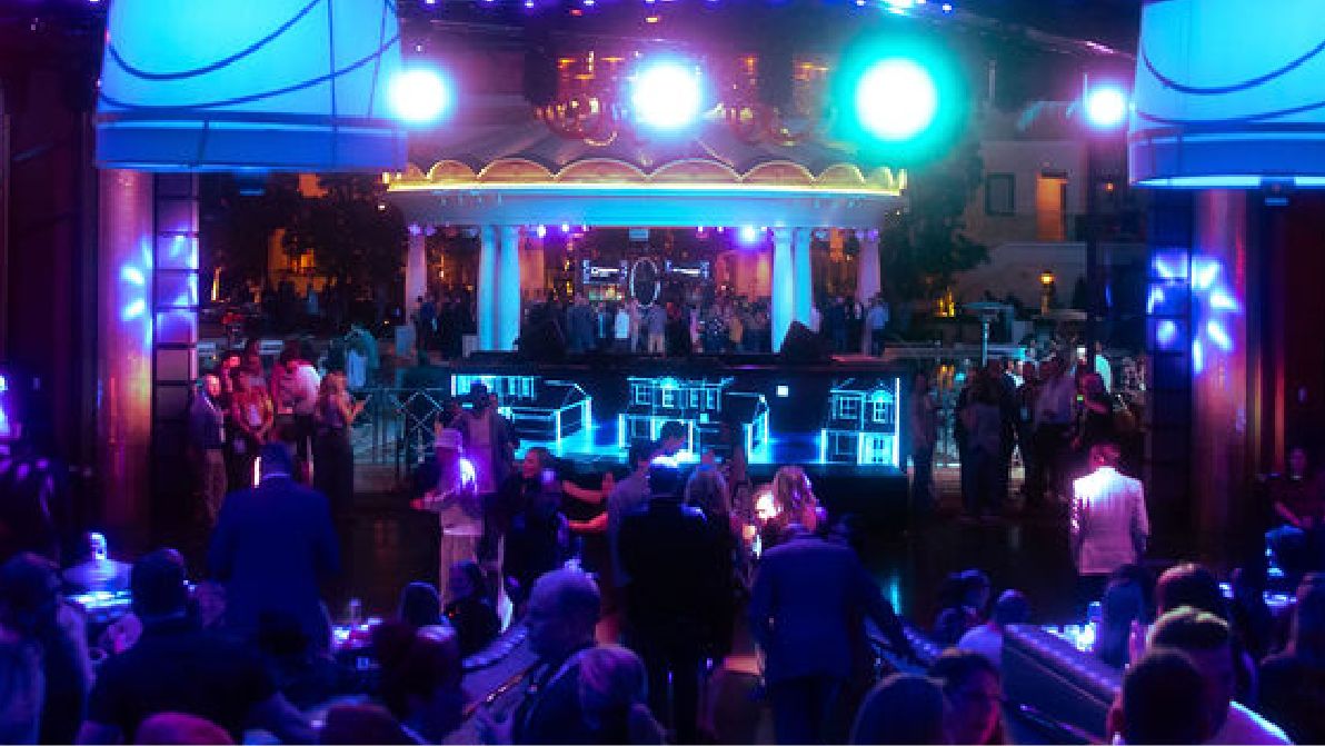X26-Networking-ICE-Experience-Party-02.jpg