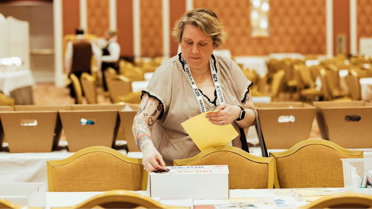 X26-Networking-ICE-Gives-Back-02.jpg
