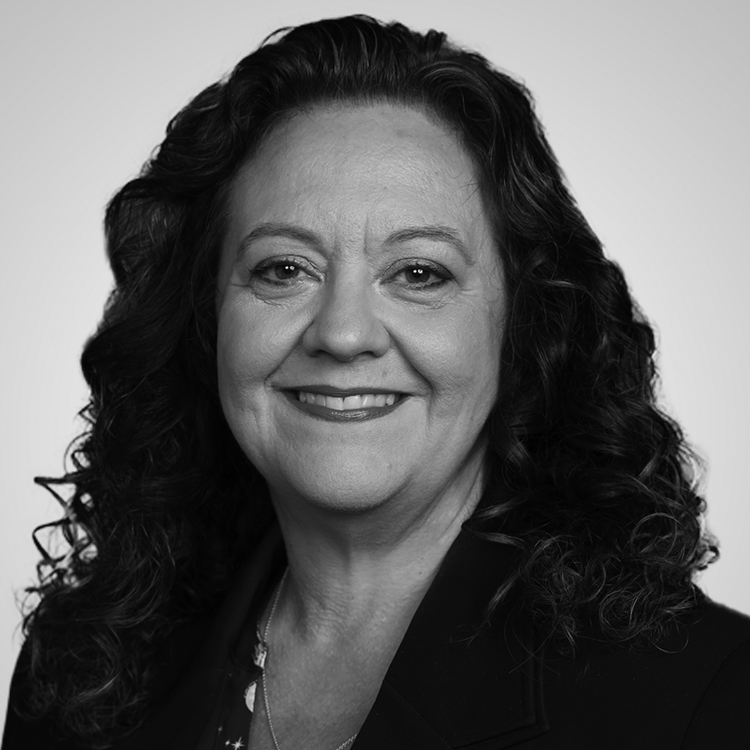 headshot-michele-buschman.jpg